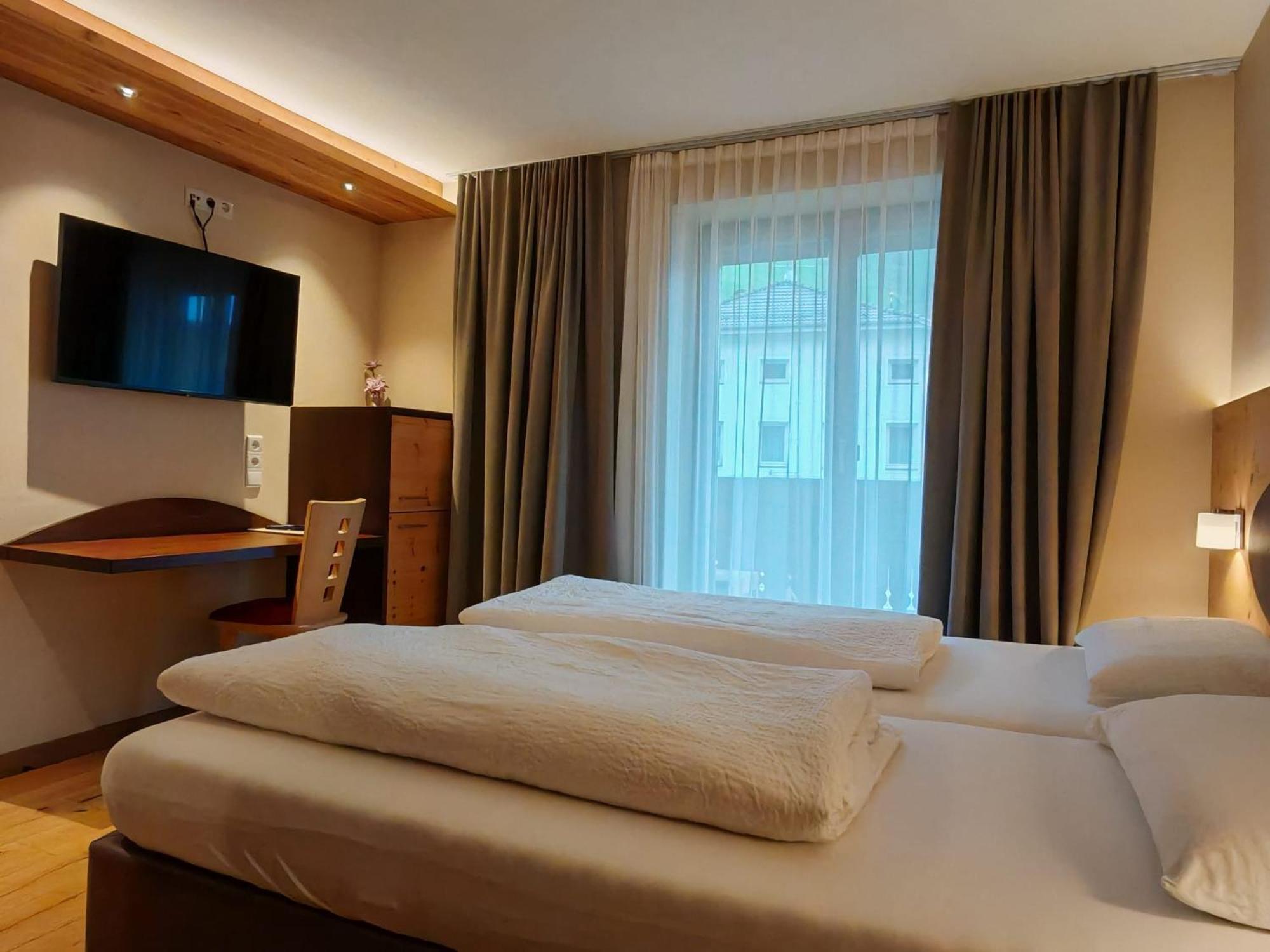 Hotel Alpenblick Sarentino Kültér fotó