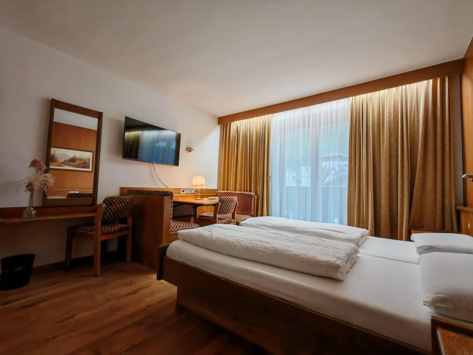 Hotel Alpenblick Sarentino Kültér fotó