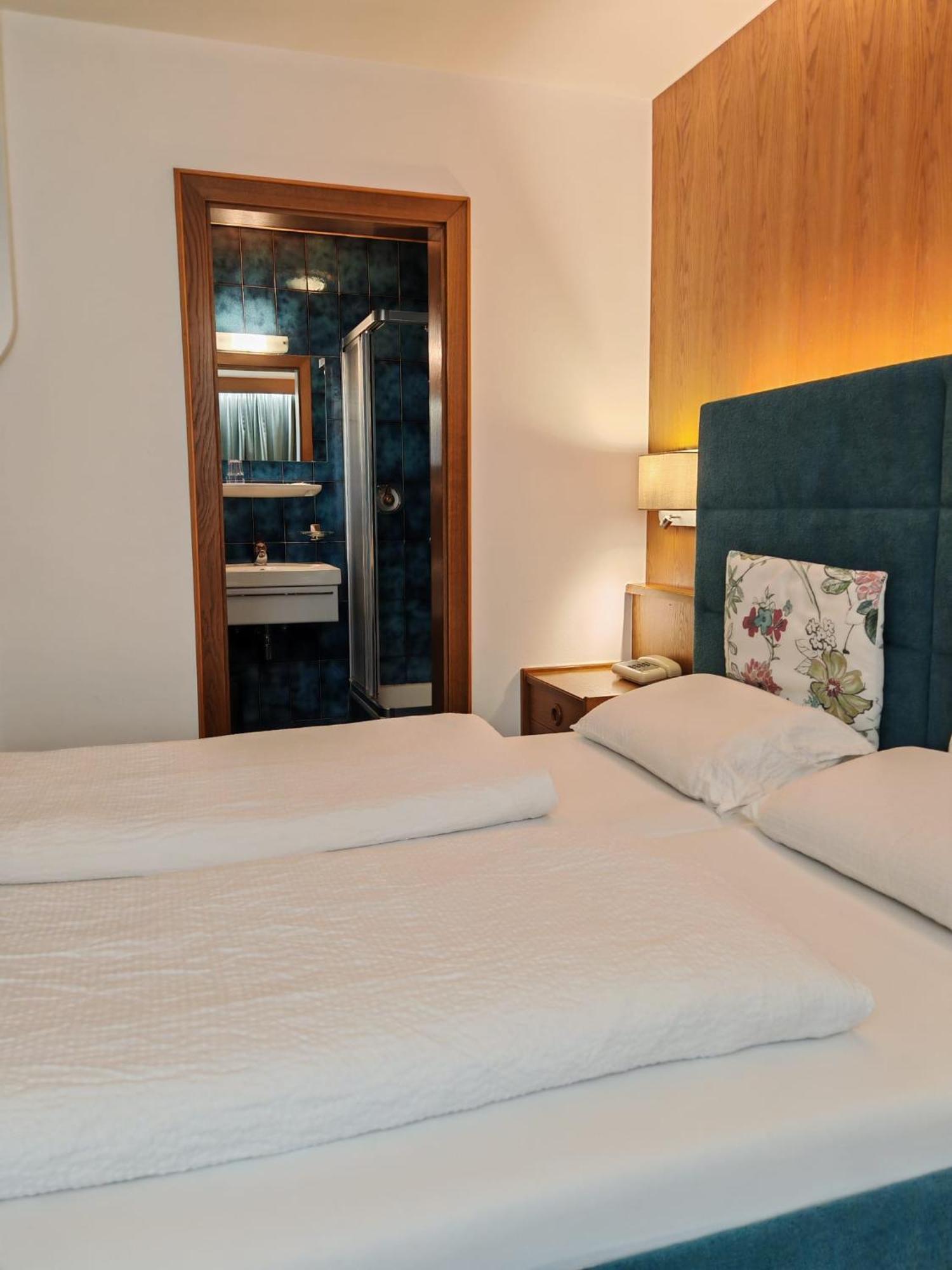 Hotel Alpenblick Sarentino Kültér fotó