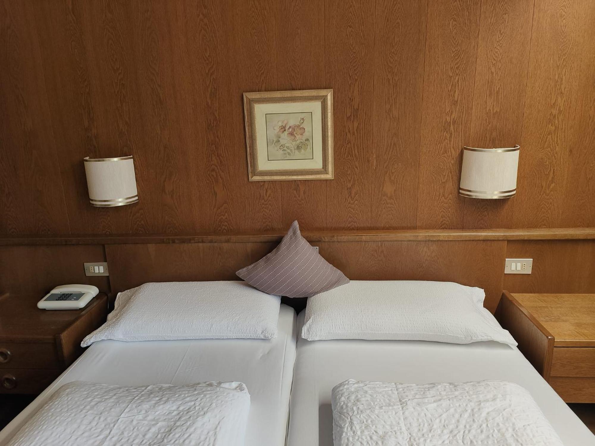 Hotel Alpenblick Sarentino Kültér fotó