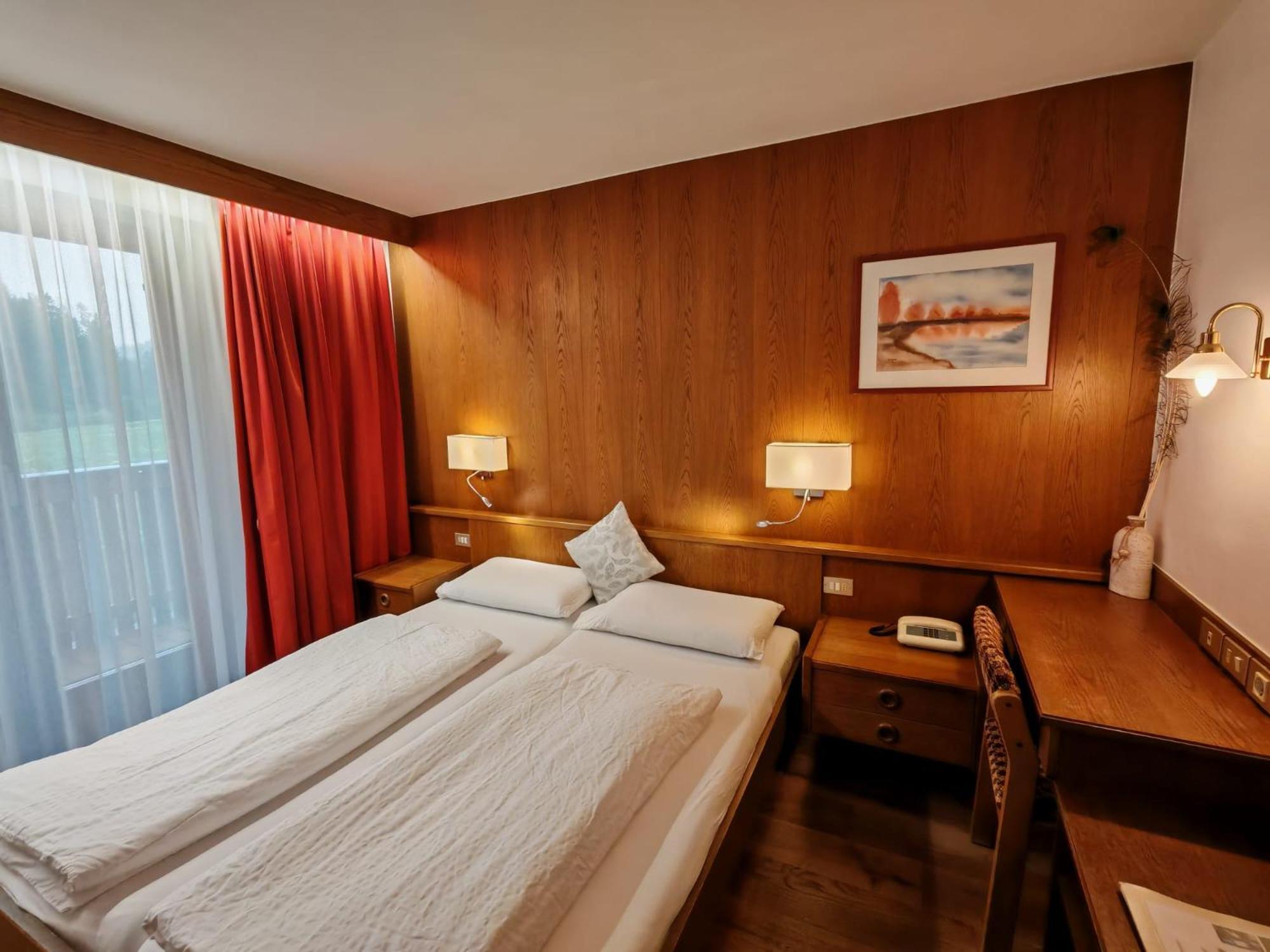 Hotel Alpenblick Sarentino Kültér fotó